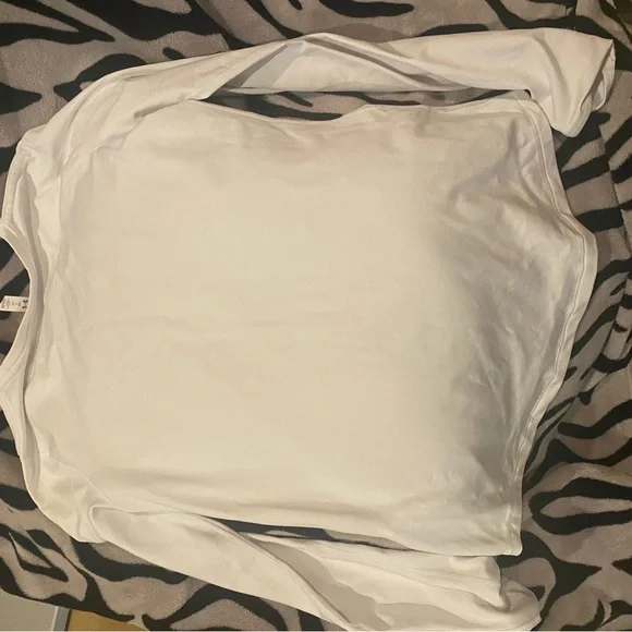 Under Armour White ColdGear Shirt-Size S - Picture 2 of 3